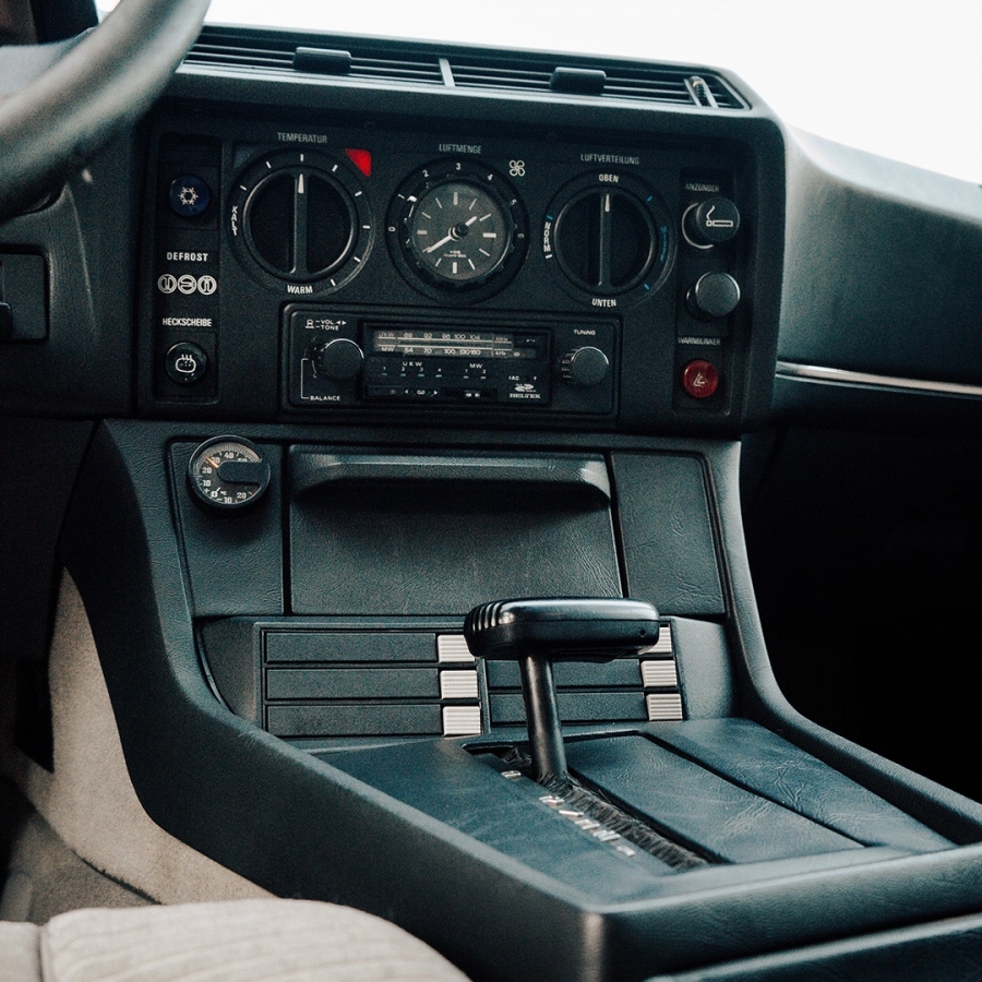 BMW 733i  2 - MaxV Detailing 